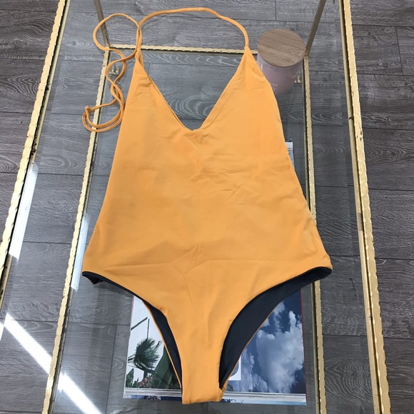 TAVIK CHASE REVERSIBLE COLOR BLOCK HALTER SWIMSUit - Picture 5 of 12